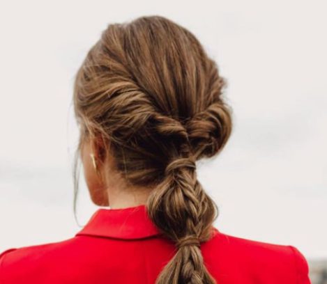 Peinados de invitadas a una boda con trenzas - Raul de Andreas peluquer&iacute;a Bilbao